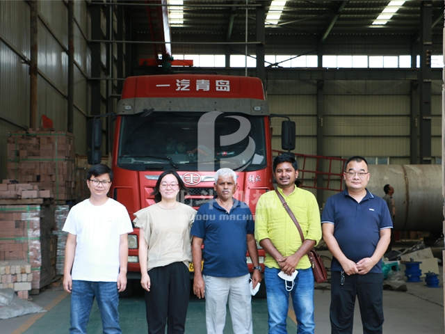 连续式自动化椰壳草莓视频网站下载得到印尼客户的充分肯定