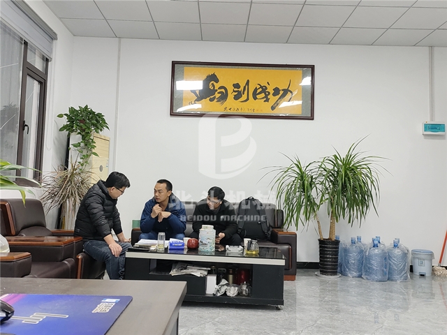 江西客户实地考察锂电池草莓视频网站下载