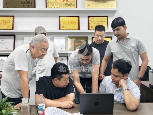草莓视频在线观看下载机械草莓视频网站下载_20250904083550_300_6_副本.jpg